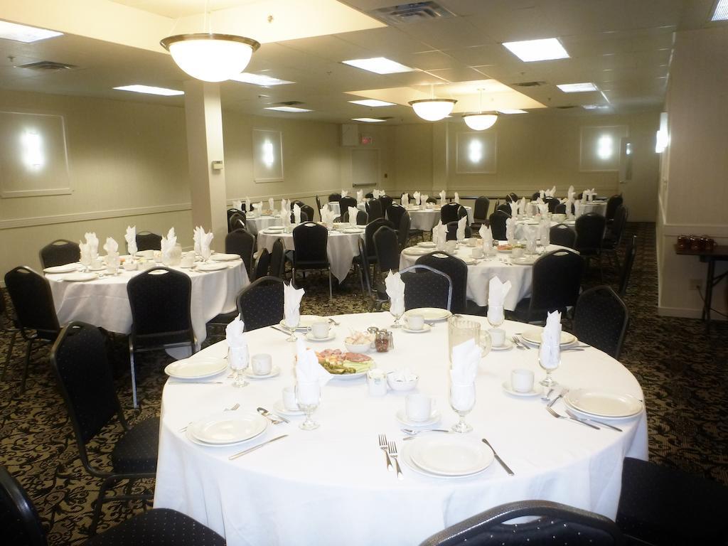 Days Inn & Suites By Wyndham Sault Ste. Marie On Ngoại thất bức ảnh