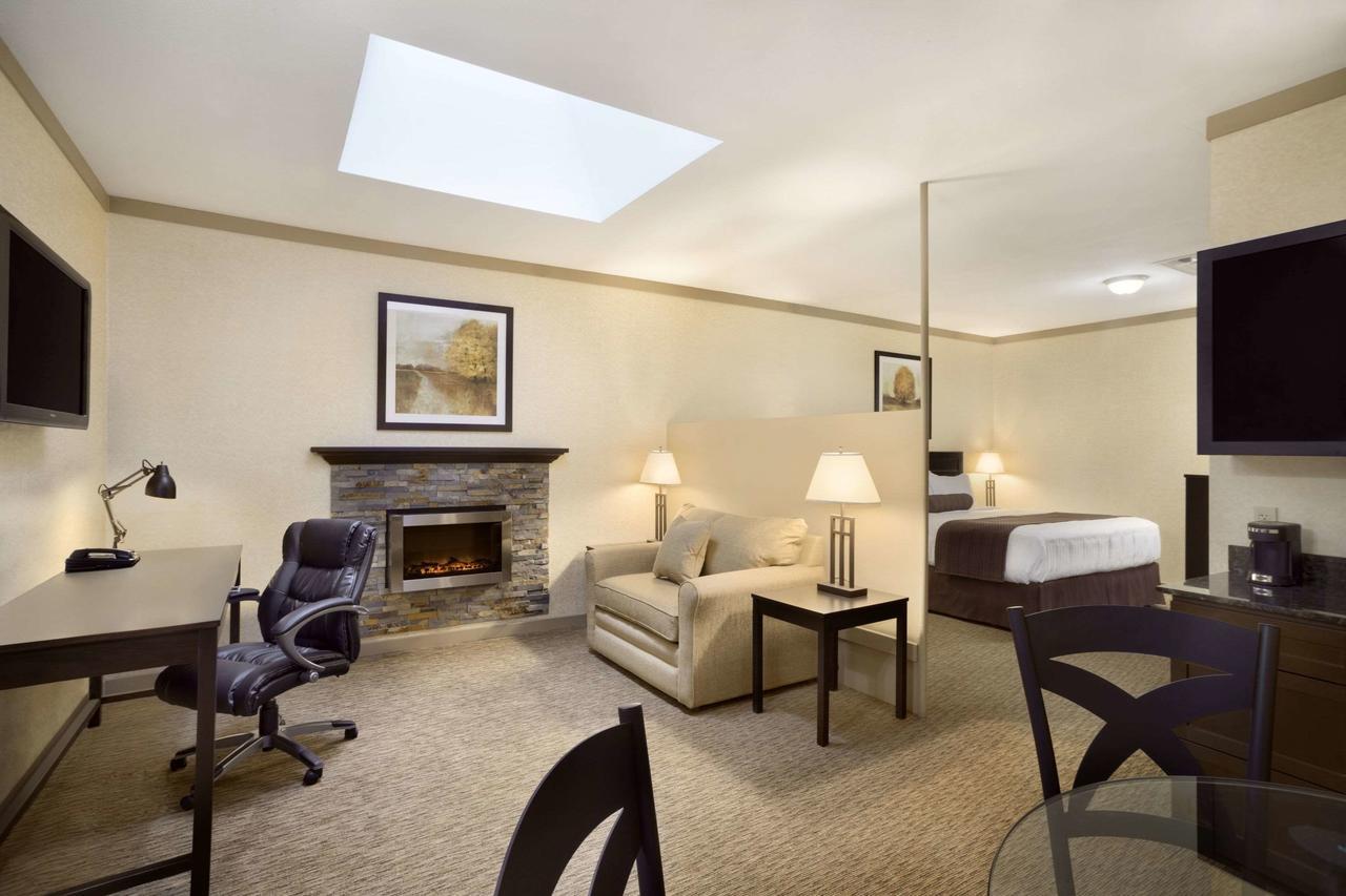 Days Inn & Suites By Wyndham Sault Ste. Marie On Ngoại thất bức ảnh