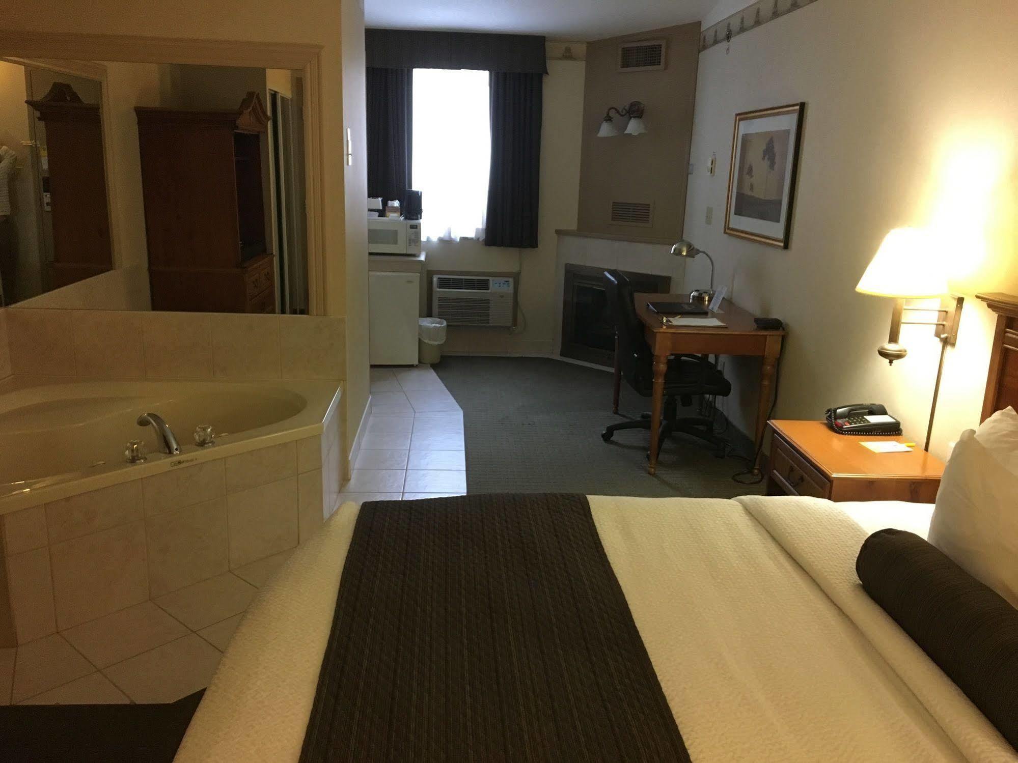 Days Inn & Suites By Wyndham Sault Ste. Marie On Ngoại thất bức ảnh