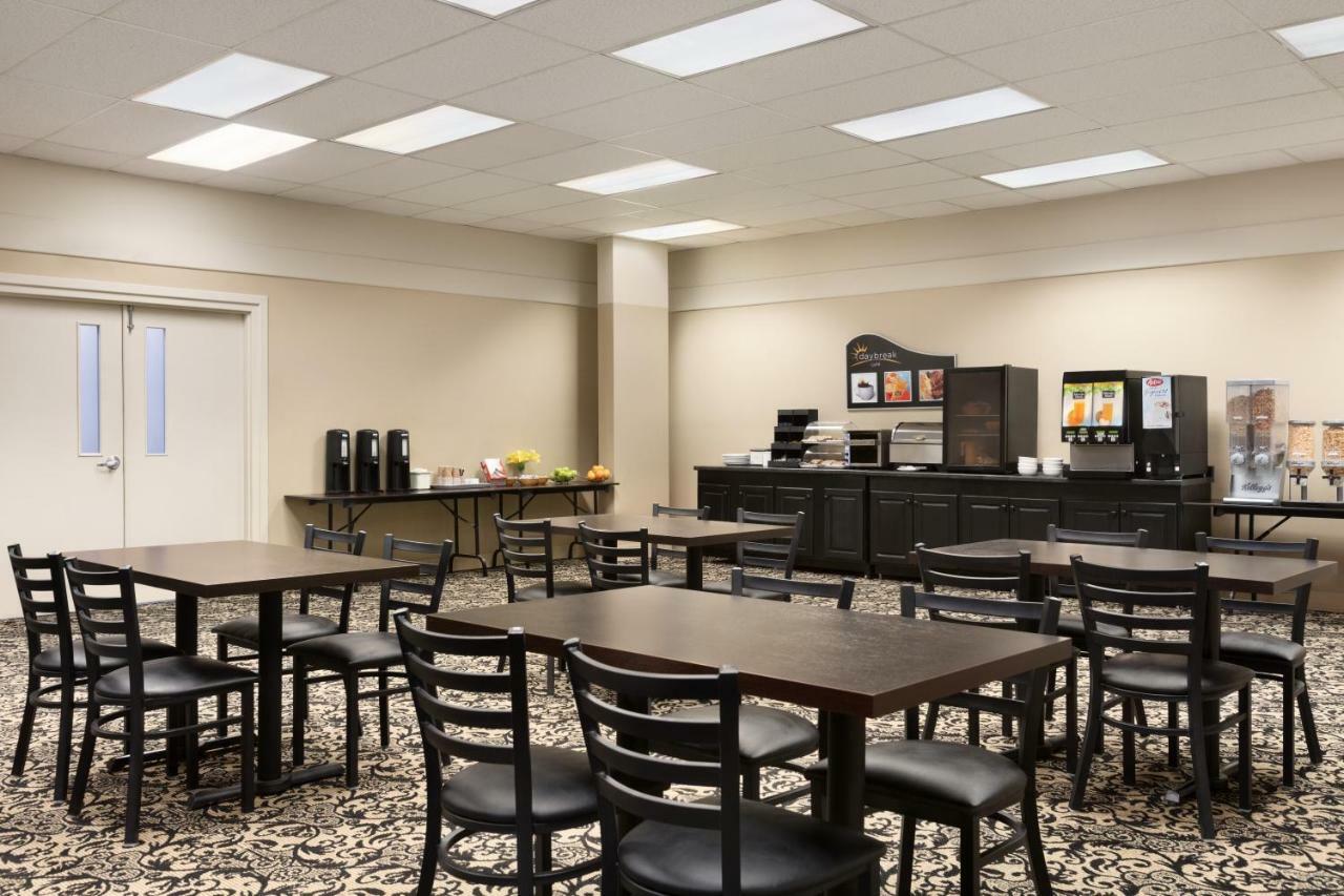 Days Inn & Suites By Wyndham Sault Ste. Marie On Ngoại thất bức ảnh